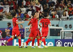 英雄辈出：亚洲足坛高手的对决之路