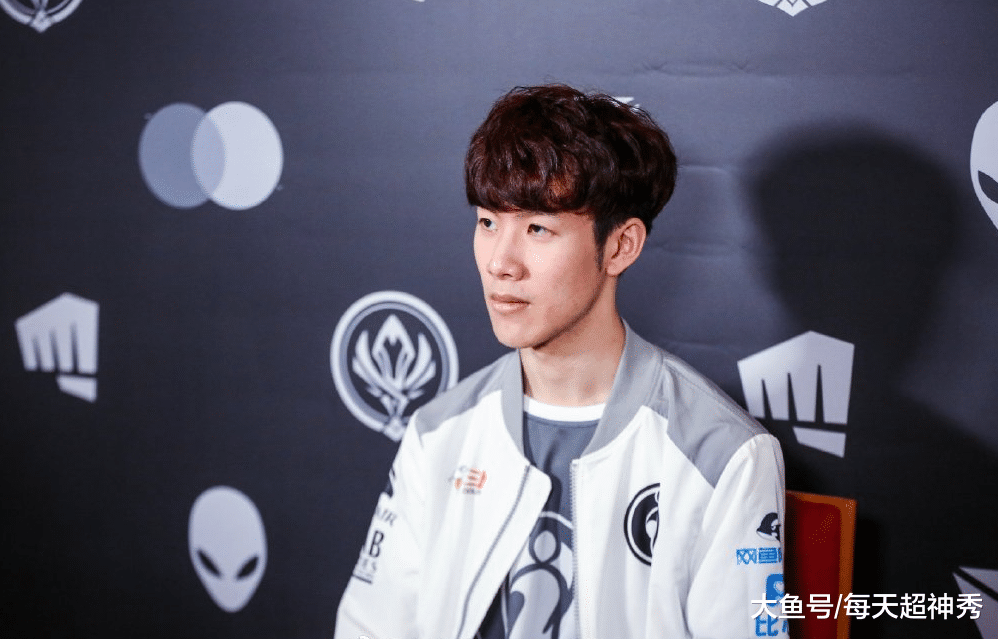 TheShy爆冷击败TES，战术调整震惊全场！